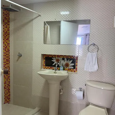 Lindo Y Cómodo De Alcoba En El Edifico Conquistador Apartamento *